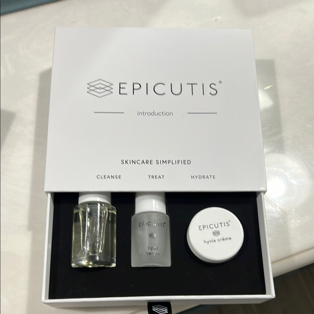 Epicutis Travel Kit.
